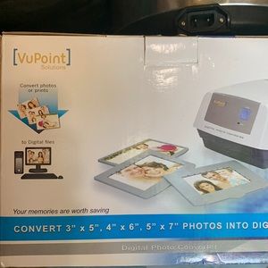 New in box digital photo converter